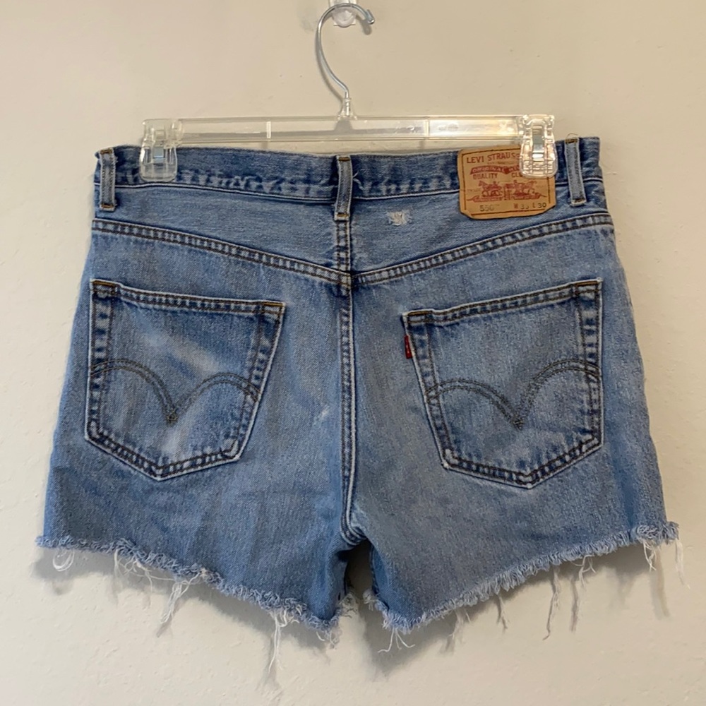 Vintage Levi’s 550 Relaxed Cut Off Jean Shorts